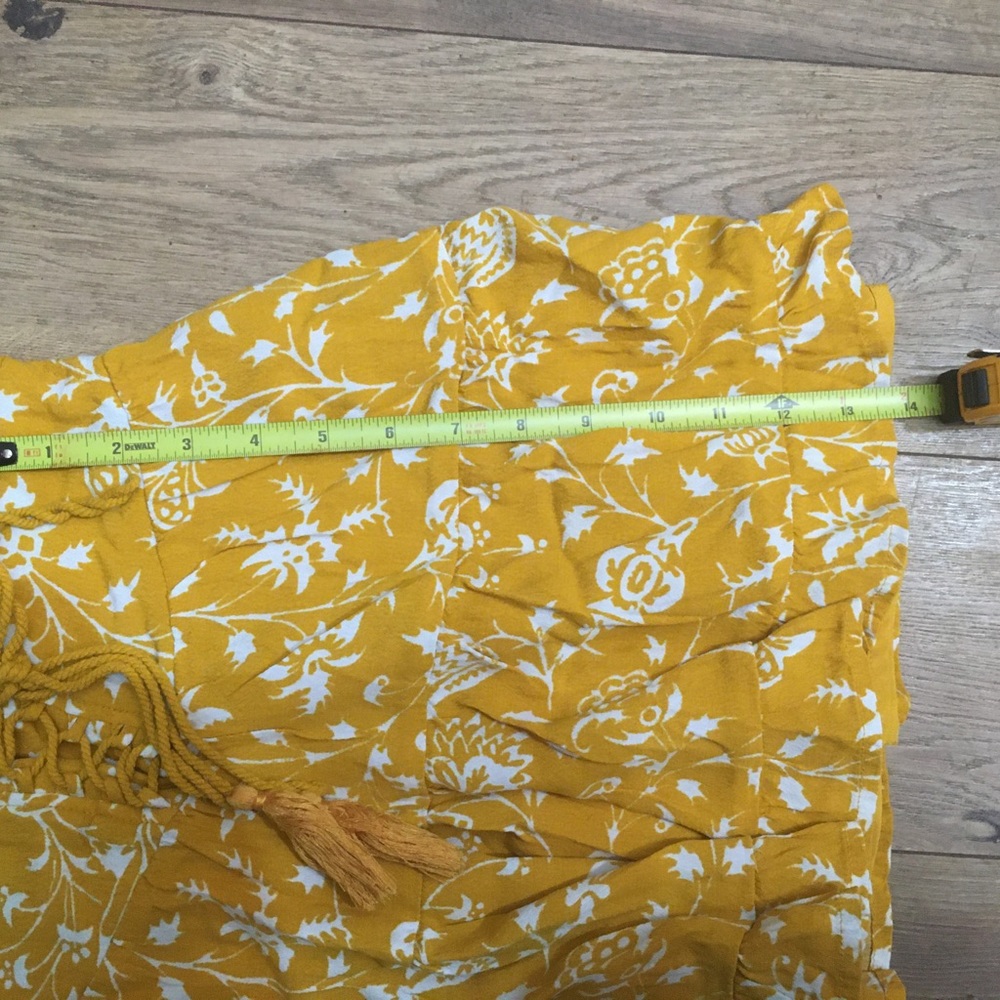 4 for $20/Yellow Floral forever 21 skirt - Picture 9 of 11
